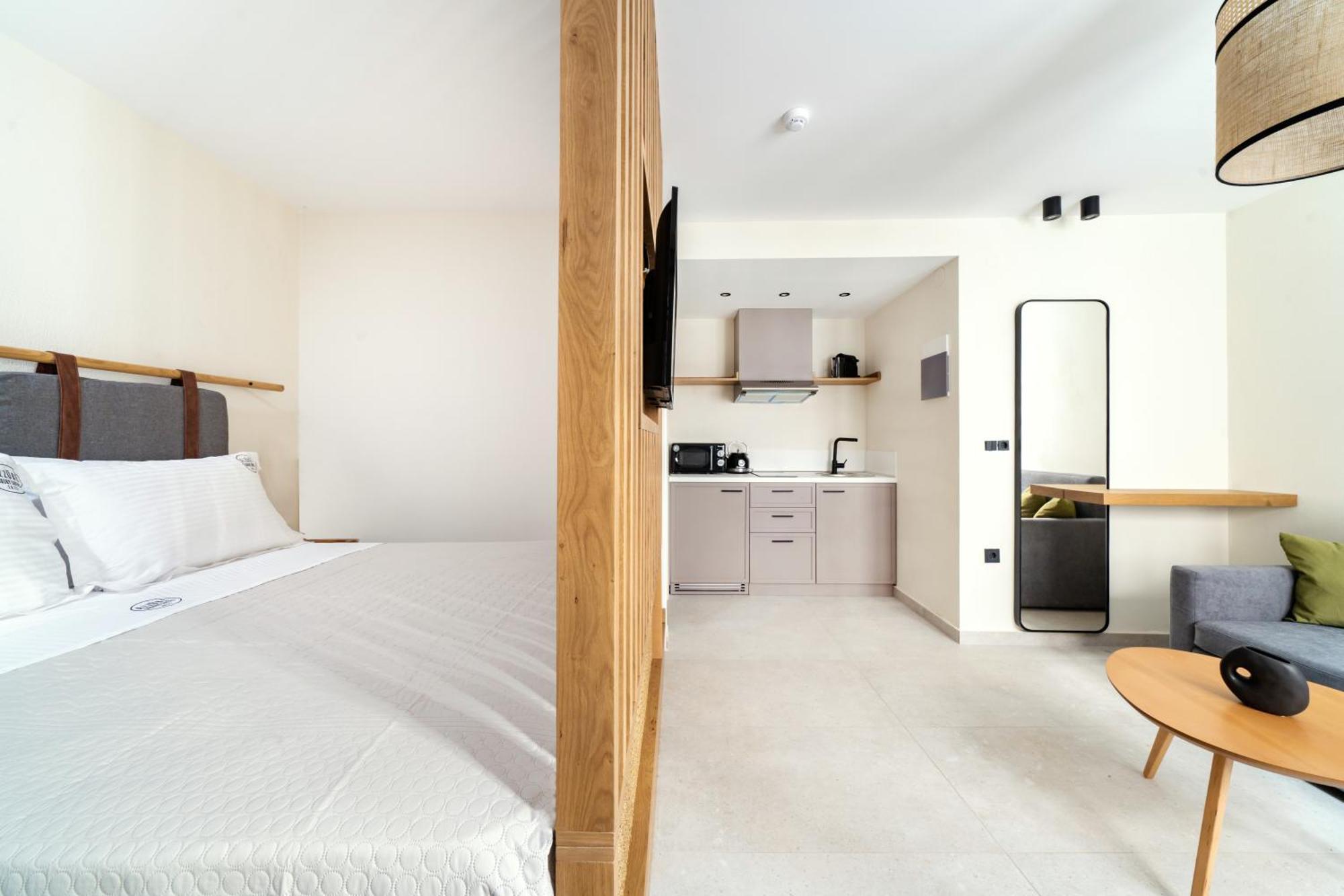 Azzure Luxury Suites Potos Zewnętrze zdjęcie