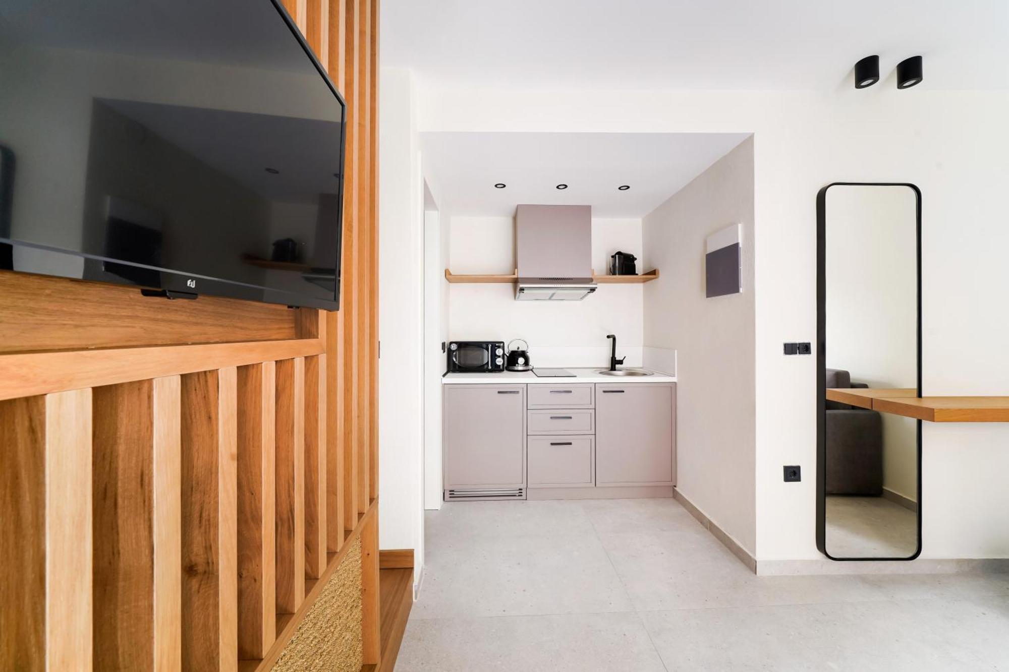 Azzure Luxury Suites Potos Zewnętrze zdjęcie
